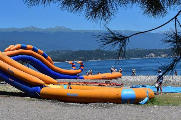 Отель «Шармат» с отдыхом море в Абхазию + ж / д или авиа