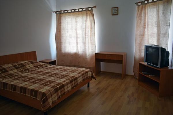 Отель «Шармат» с отдыхом море в Абхазию + ж / д или авиа