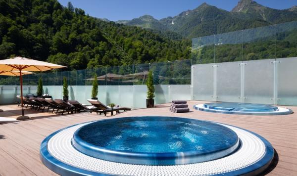 Radisson Hotel Rosa Khutor /     5* . ,   - 