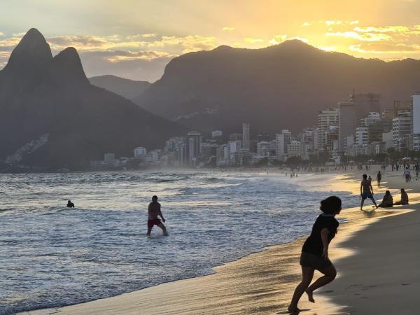 ������� �������� 2025 13 ���� / 12 �����