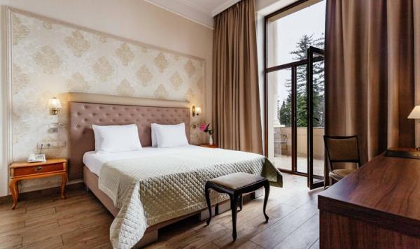 Amra Park - hotel & SPA /    , . 