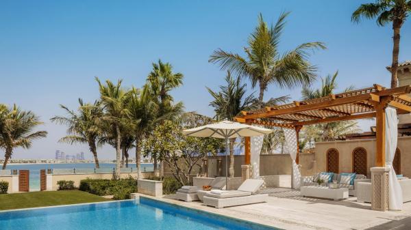 One&Only The Palm 5★,  -  .