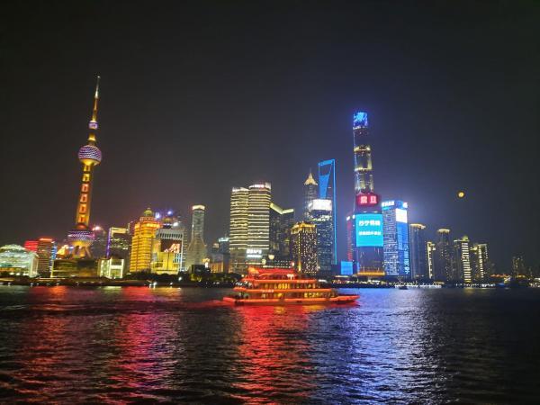 ����� � ������� ����������� �� 6 ����