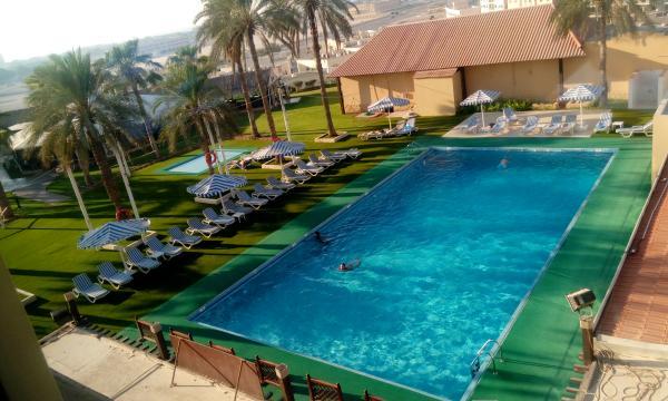      Ras Al Khaimah Hotel 4*, --   -  , 28.12.2025 .