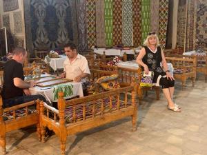 ����� ���������� � ���������� � 8 ���� (����� �� ��� �� �������������)