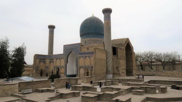 ������ �������� ��������� ���� � ��������� ��������� 